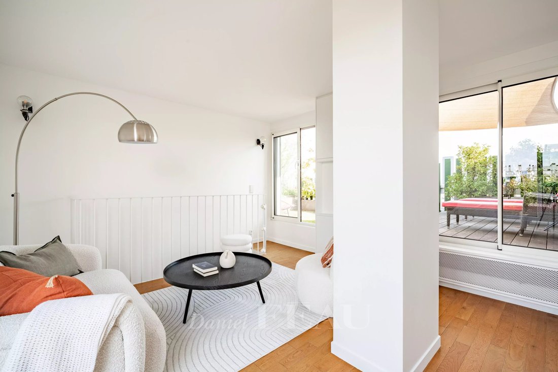 Apartment in Dupleix-Motte Picquet, Paris 15e Arrondissement, Paris 4 - 19010787