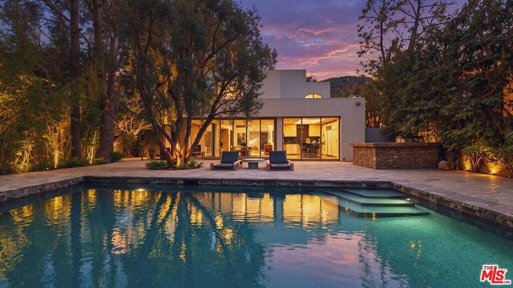 House in Los Angeles, California, United States 3 - 19012477