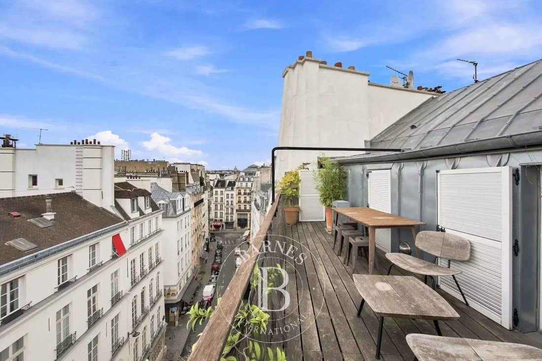 Apartment in Les Halles, Paris 1er Arrondissement, Paris 5 - 19009596