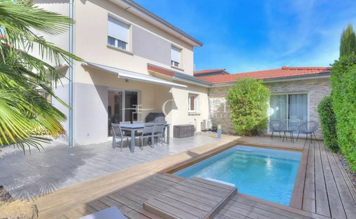 Villa in Genas, Auvergne-Rhône-Alpes, France 1