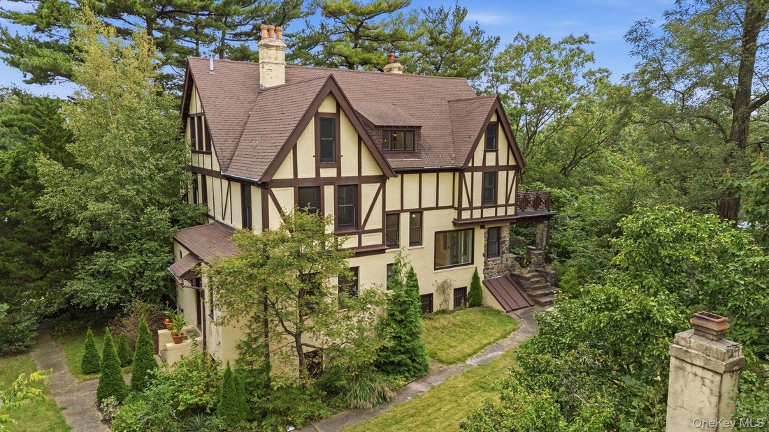House in New York, New York, United States 1 - 19012661