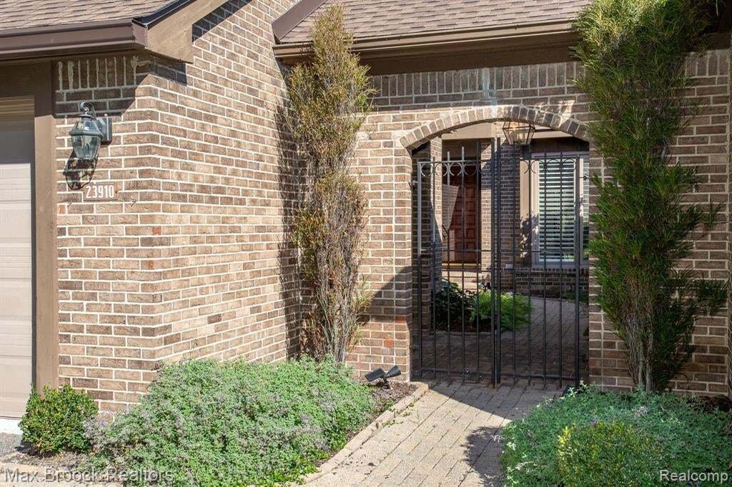 Townhouse in Beverly Hills, Michigan, United States 2 - 19013536