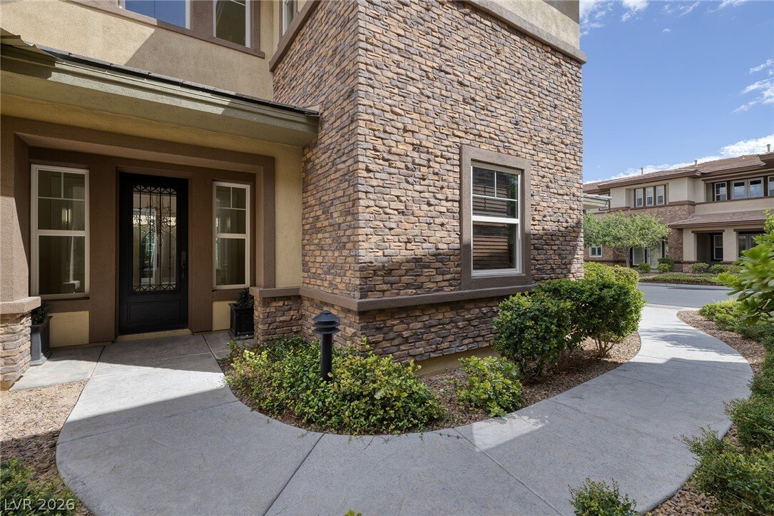 House in Las Vegas, Nevada, United States 2 - 19014757