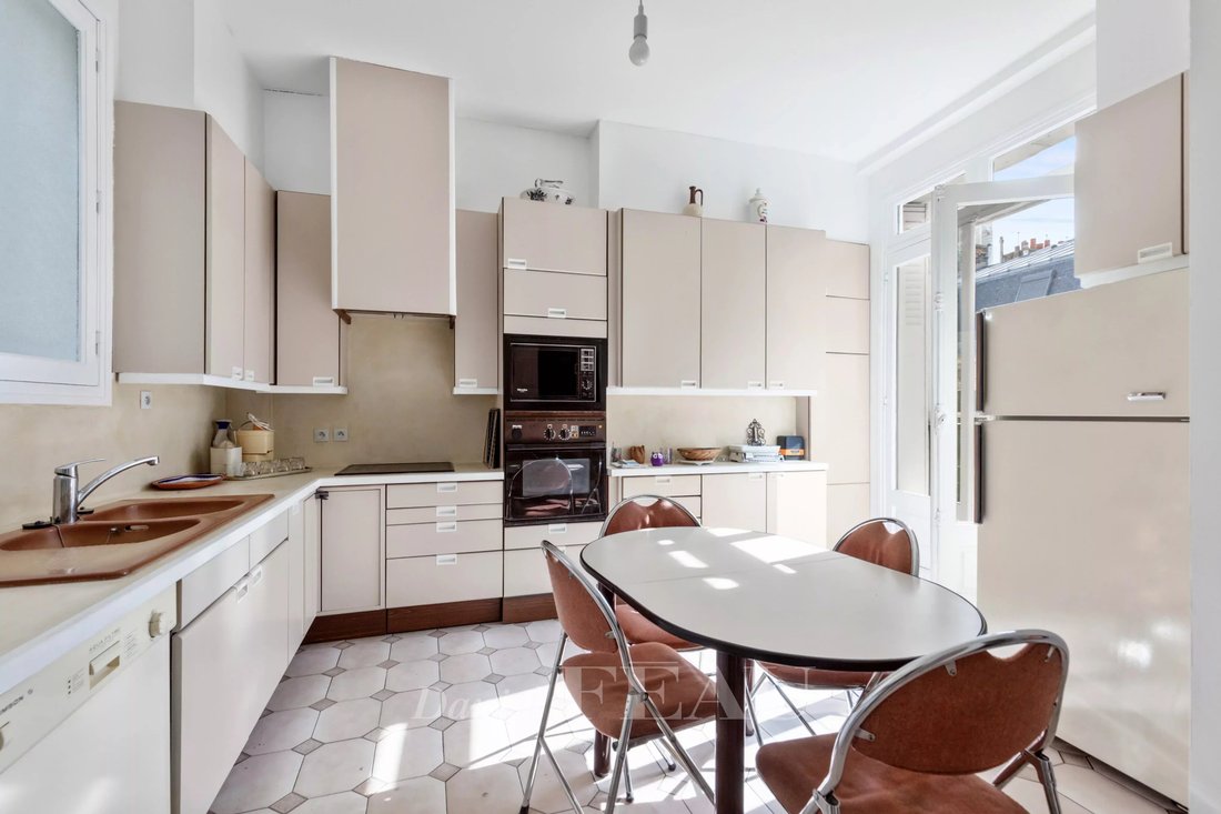 Apartamento en Triangle d'Or, Paris 8e Arrondissement, París 4 - 19015189