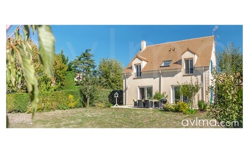 Maison à Nord, Saint-Nom-la-Bretèche, France 1