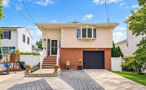House in New York, New York, United States 1