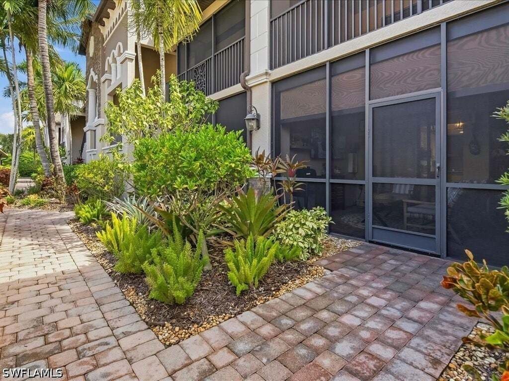 Condo in Naples, Florida, United States 3 - 19008996