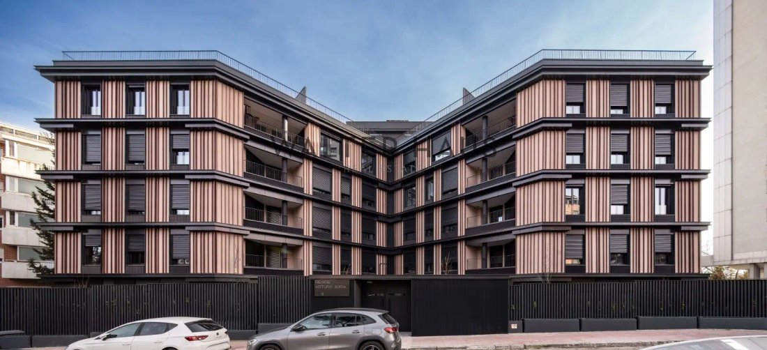 Penthouse in Ciudad Lineal, Madrid, Spain 1 - 19011120