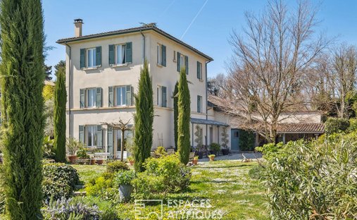 Villa in Zone Centrale, Chaponost, France 1