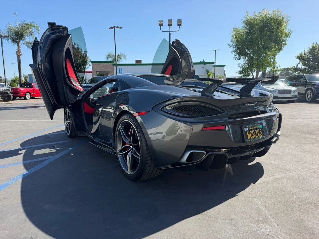 Cabriolet in Ontario, CA, United States 3 - 19002053
