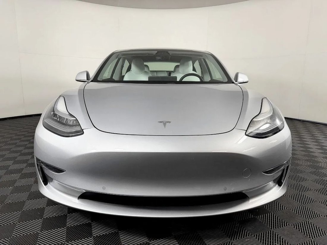 Sedan in Lynnwood, WA, United States 4 - 19015741