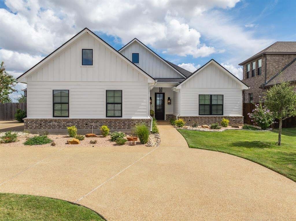 House in Lorena, Texas, United States 1 - 19009807