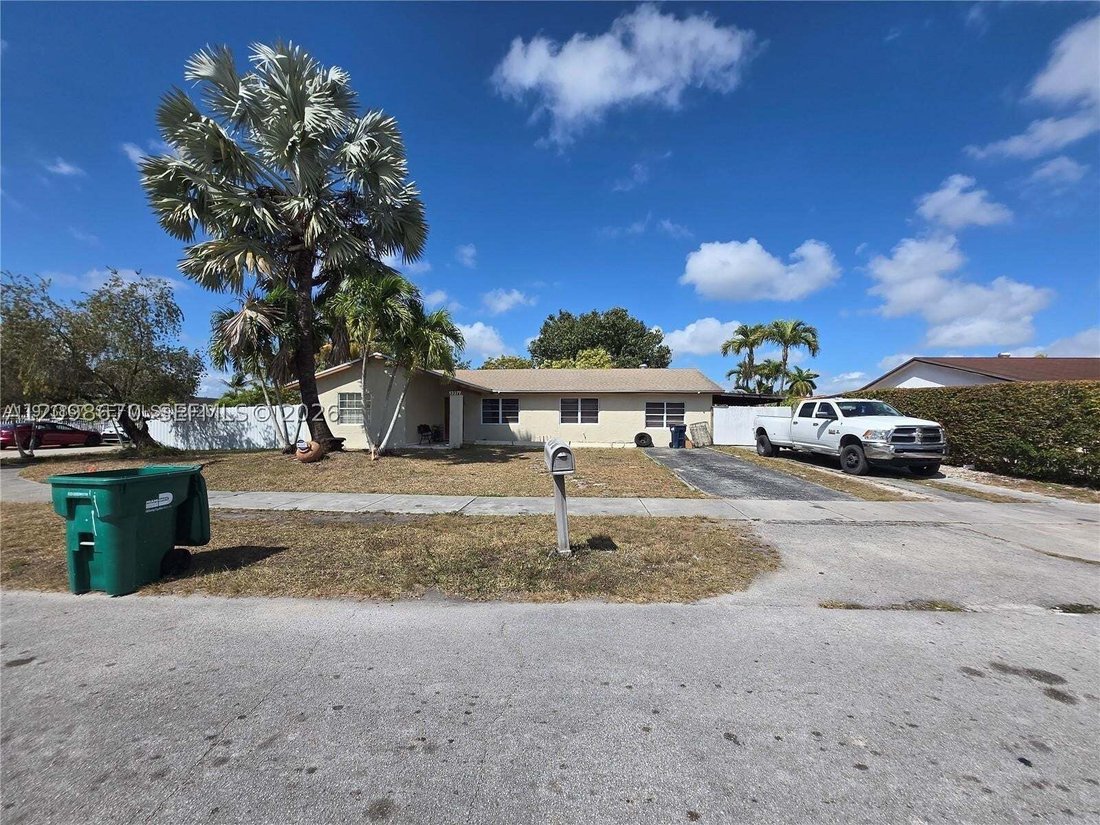 House in Miami, Florida, United States 3 - 19009609