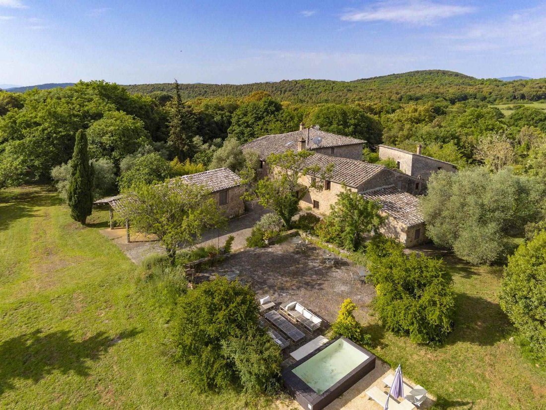Villa in Siena, Tuscany, Italy 1 - 18989137