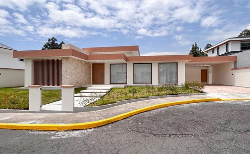Haus in Quito, Provinz Pichincha, Ecuador 1