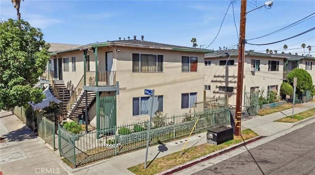 Los Angeles, California, United States 1 - 19014168