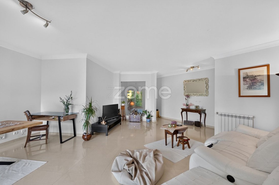 Apartment in Ramada e Canecas, Lisbon, Portugal 3 - 19015390