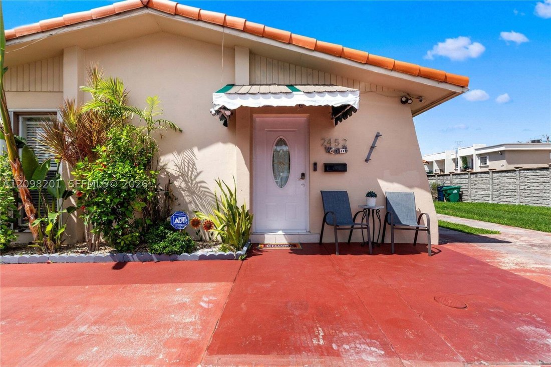 House in Miami, Florida, United States 5 - 19009583