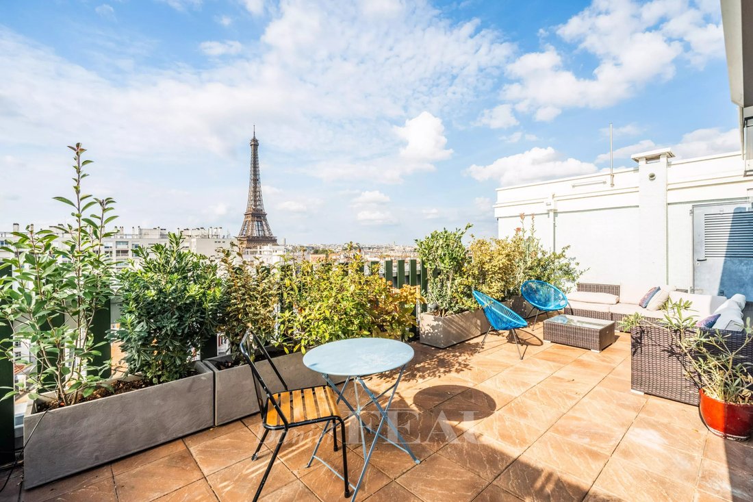 Apartment in Dupleix-Motte Picquet, Paris 15e Arrondissement, Paris 1 - 19010787