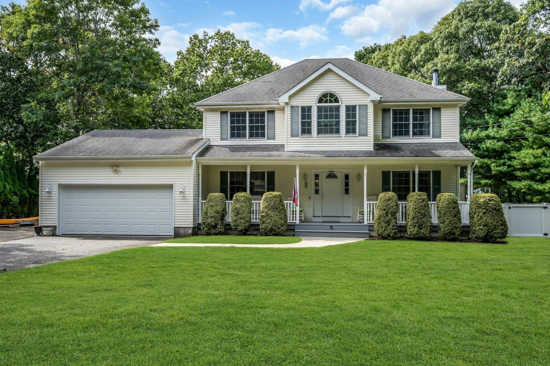 House in Hampton Bays, New York, United States 1 - 19014728