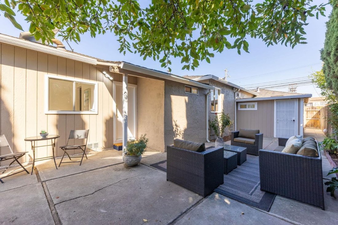 House in Redwood City, California, United States 4 - 19012888
