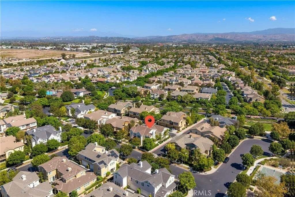 Condo in Tustin, California, United States 2 - 19011470