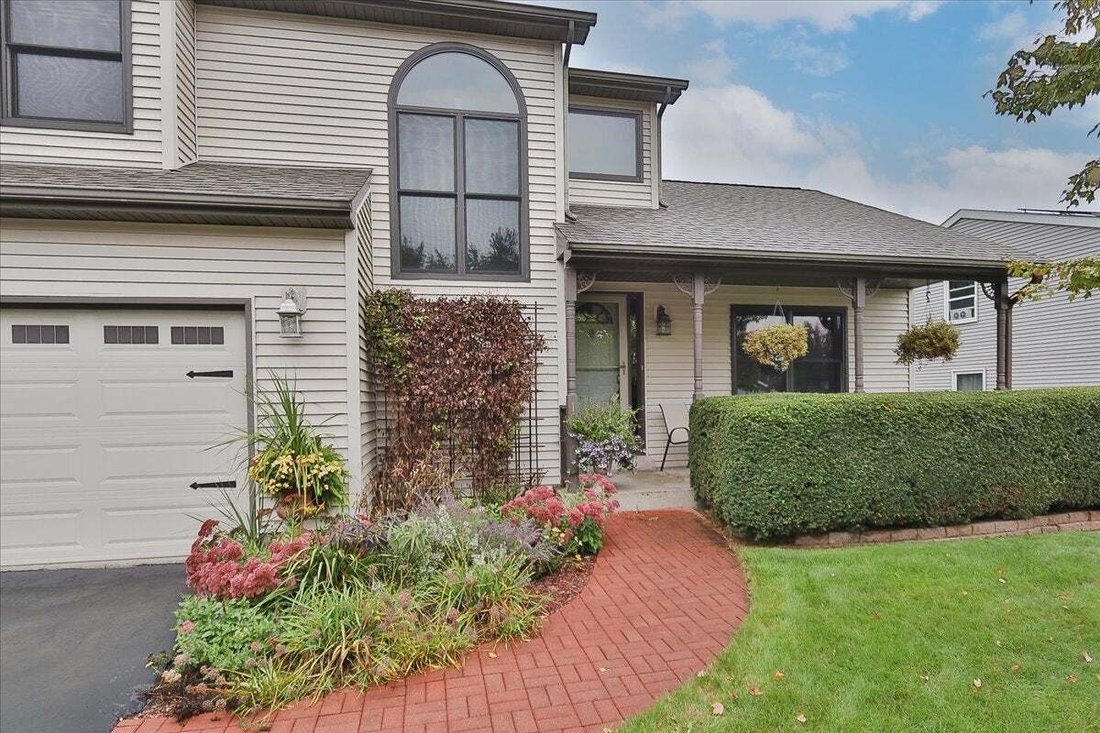 House in Huntley, Illinois, United States 2 - 19010127