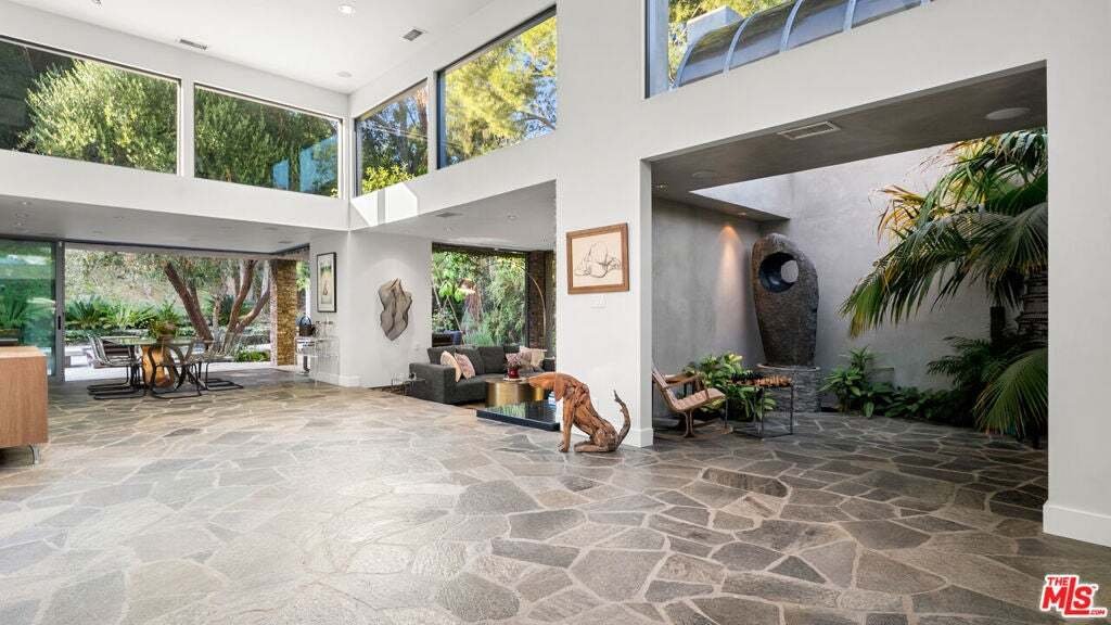 House in Los Angeles, California, United States 5 - 19012477