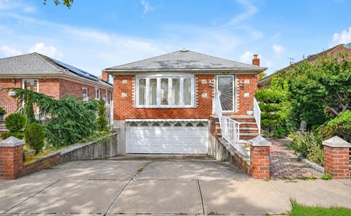 House in New York, New York, United States 1