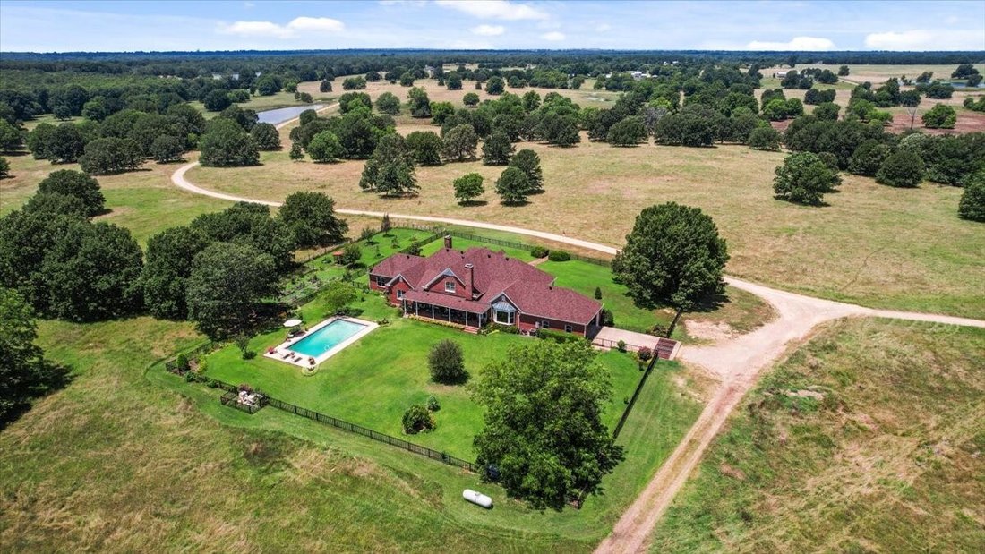 Farm Ranch in Paris, Texas, United States 5 - 19013876