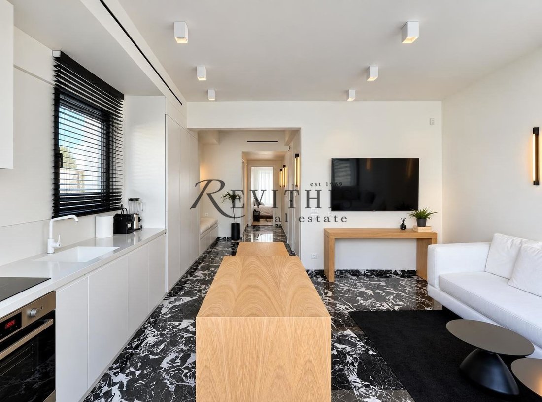 Apartment in Sunoikia Kolonakiou, 1st District of Athens, Athens 5 - 17331558