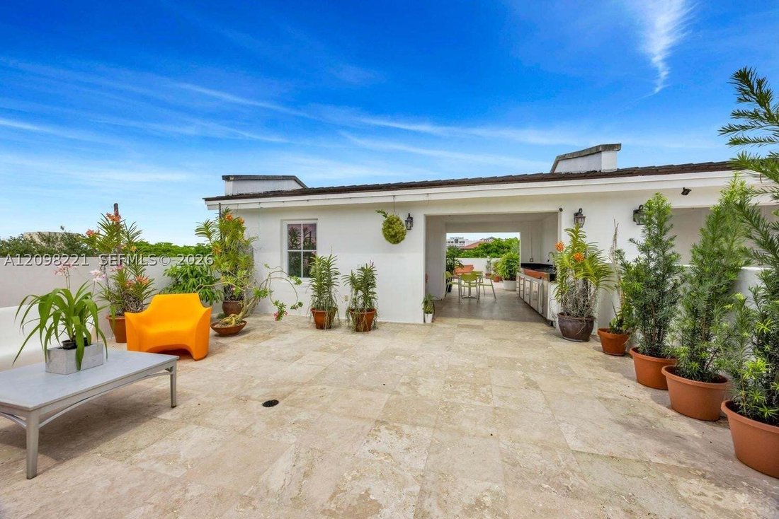 Condo in Coral Gables, Florida, United States 3 - 19013394