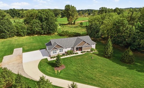 House in Howell, Michigan, United States 1