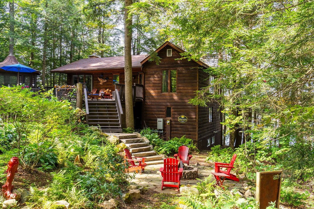 House in Bracebridge, Ontario, Canada 3 - 19011710