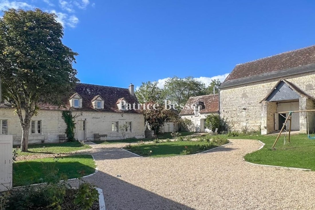 Casa di campagna a Sainte-Maure-de-Touraine, Centro-Val della Loira, Francia 3 - 19015057
