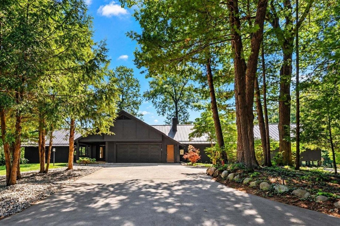 House in West Olive, Michigan, United States 1 - 19010035