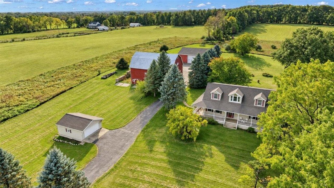 House in Grass Lake Charter Township, Michigan, United States 1 - 19010017