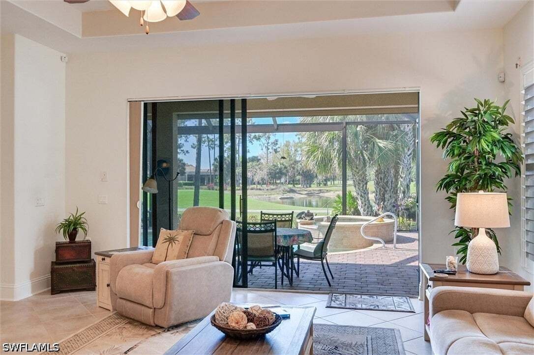 Naples, Florida, United States 5 - 19011339