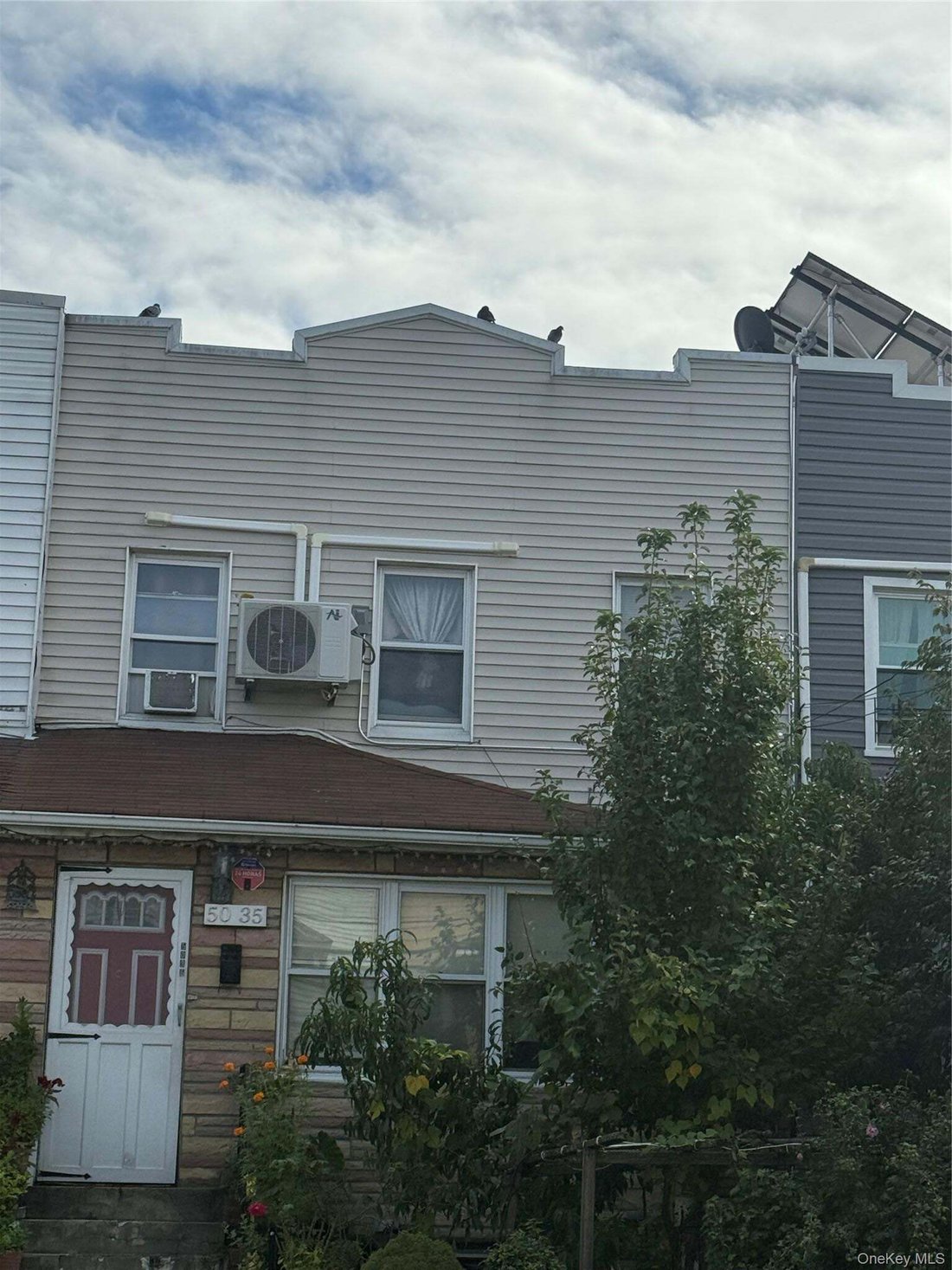 House in New York, New York, United States 1 - 19012669