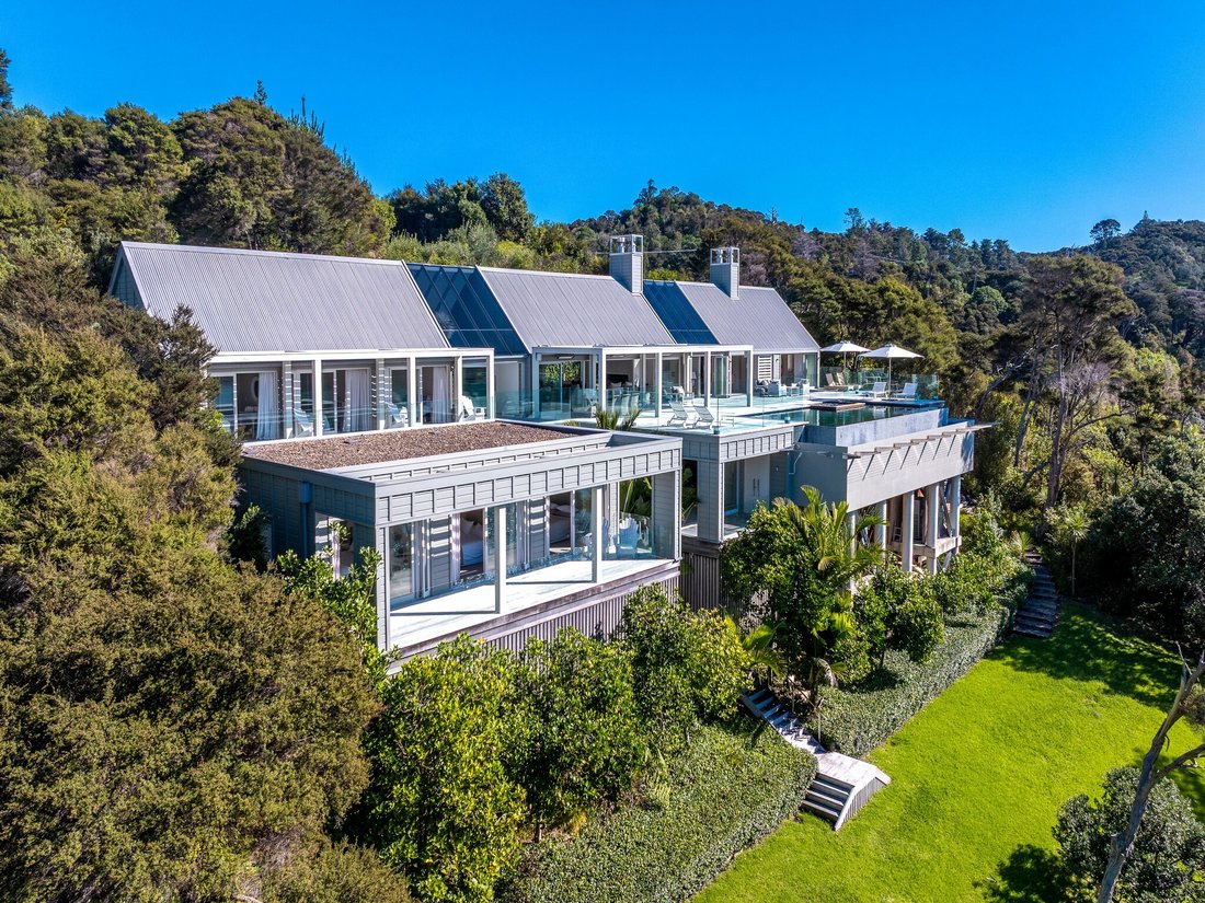 House in Waiheke Island, Auckland, New Zealand 3 - 19014681