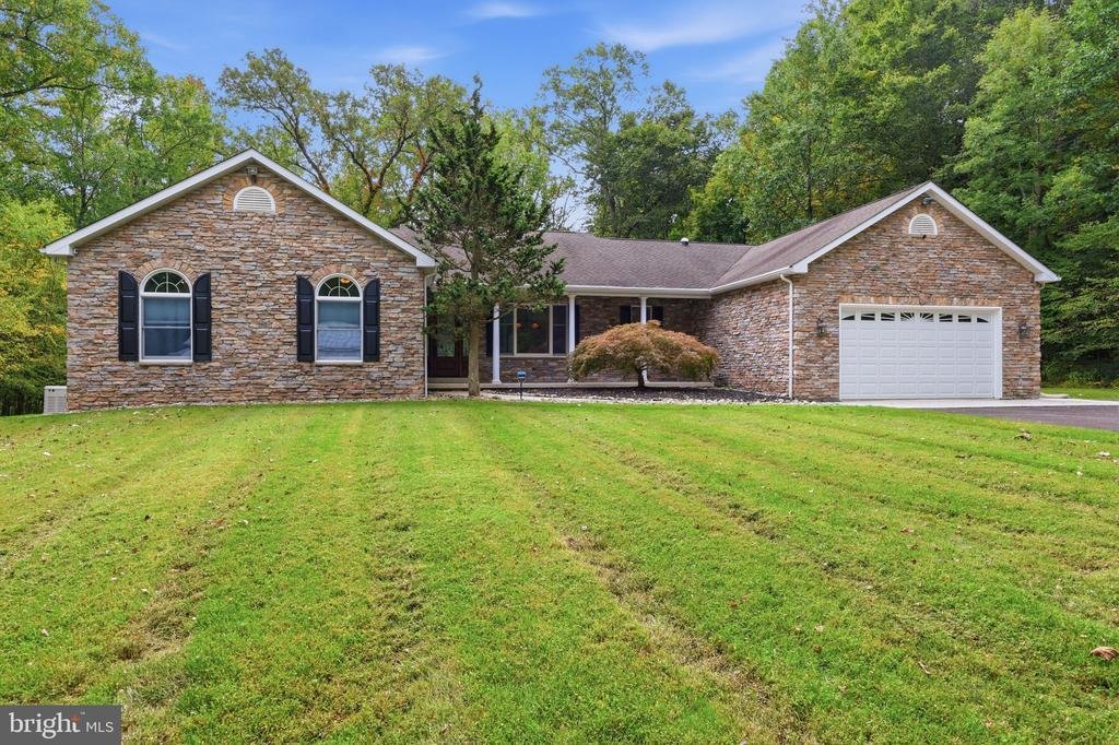 House in Quakertown, Pennsylvania, United States 2 - 19013808