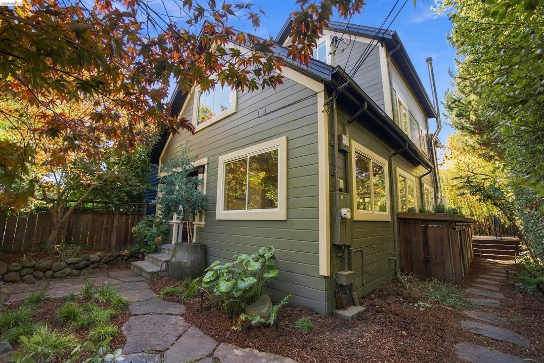 House in Oakland, California, United States 1 - 19012854