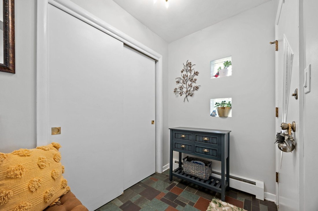 House in La Grange Park, Illinois, United States 2 - 19010078