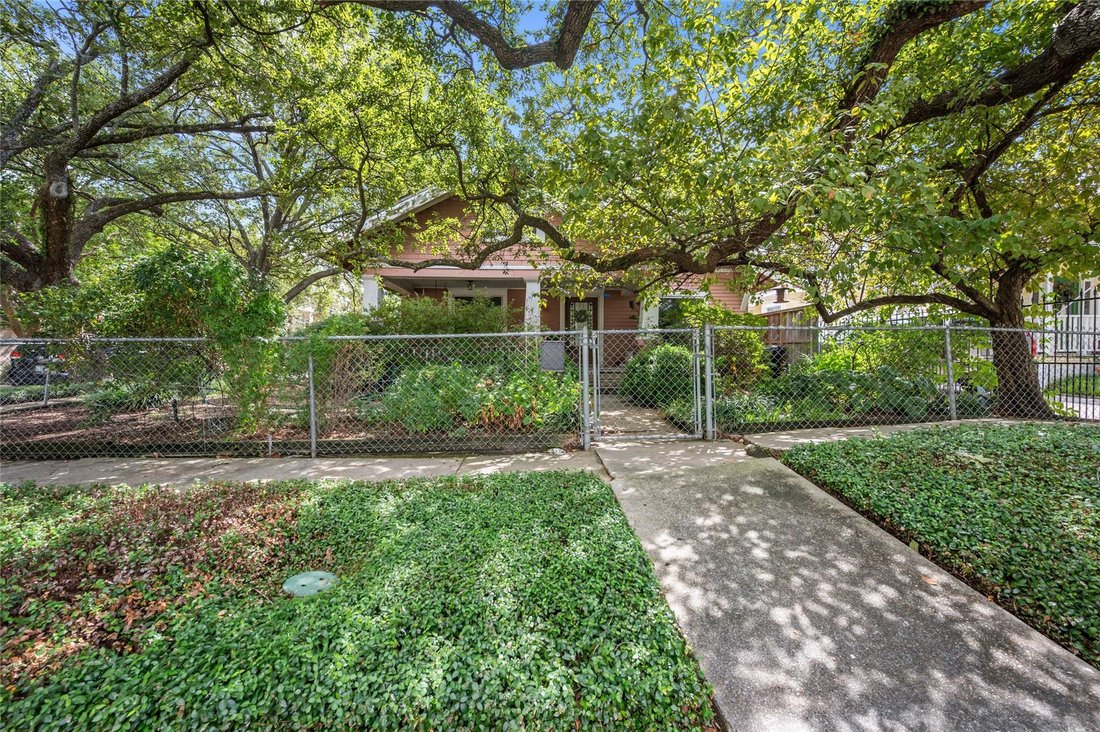 House in Houston, Texas, United States 3 - 18949290