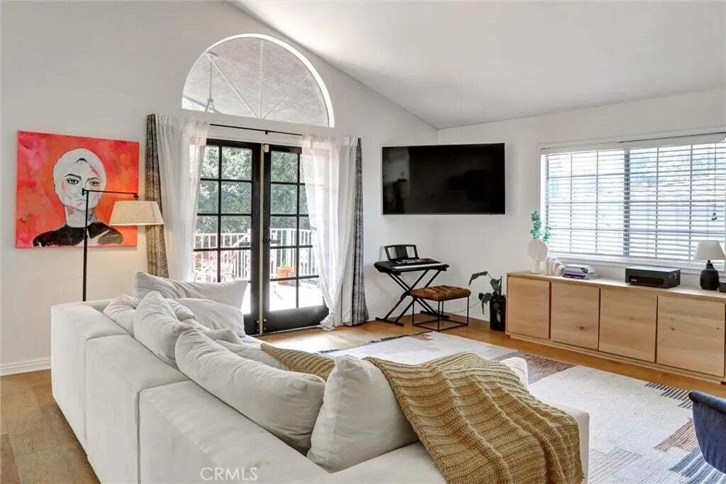 House in Los Angeles, California, United States 4 - 18833456