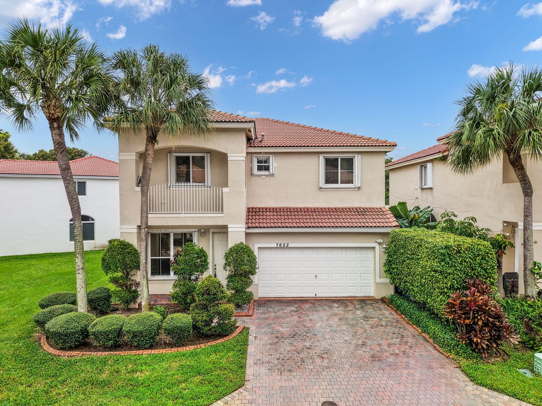 House in Pembroke Pines, Florida, United States 1 - 19014017