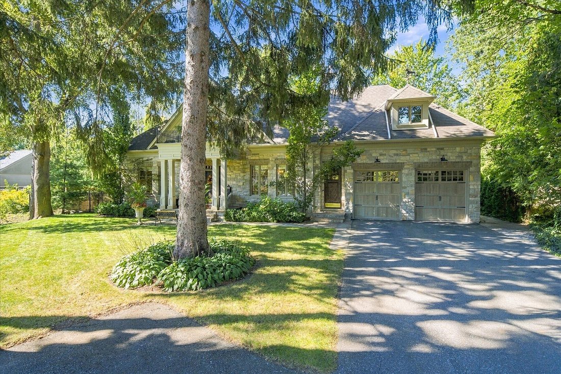 House in Mississauga, Ontario, Canada 3 - 19010494