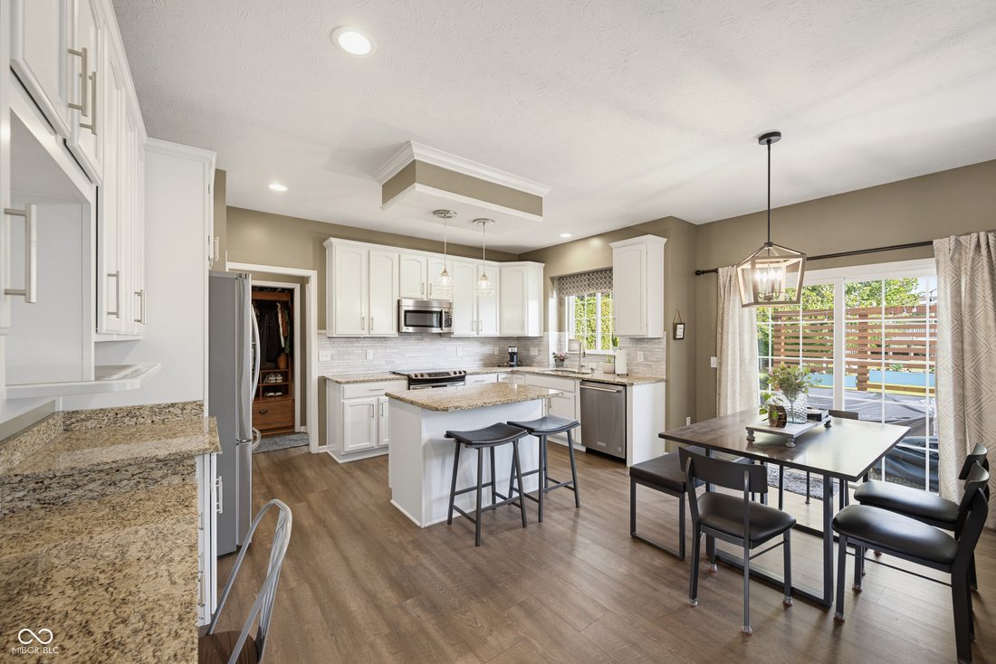 House in Zionsville, Indiana, United States 5 - 19011528