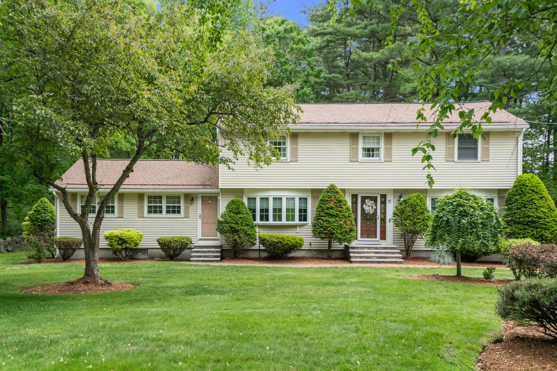 House in Southborough, Massachusetts, United States 2 - 19015178