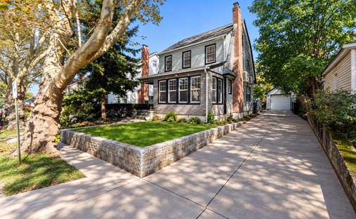 House in Great Neck, New York, United States 1
